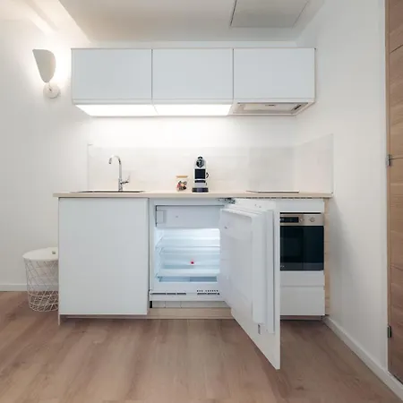 Le Petit Bellifontain Апартаменты *